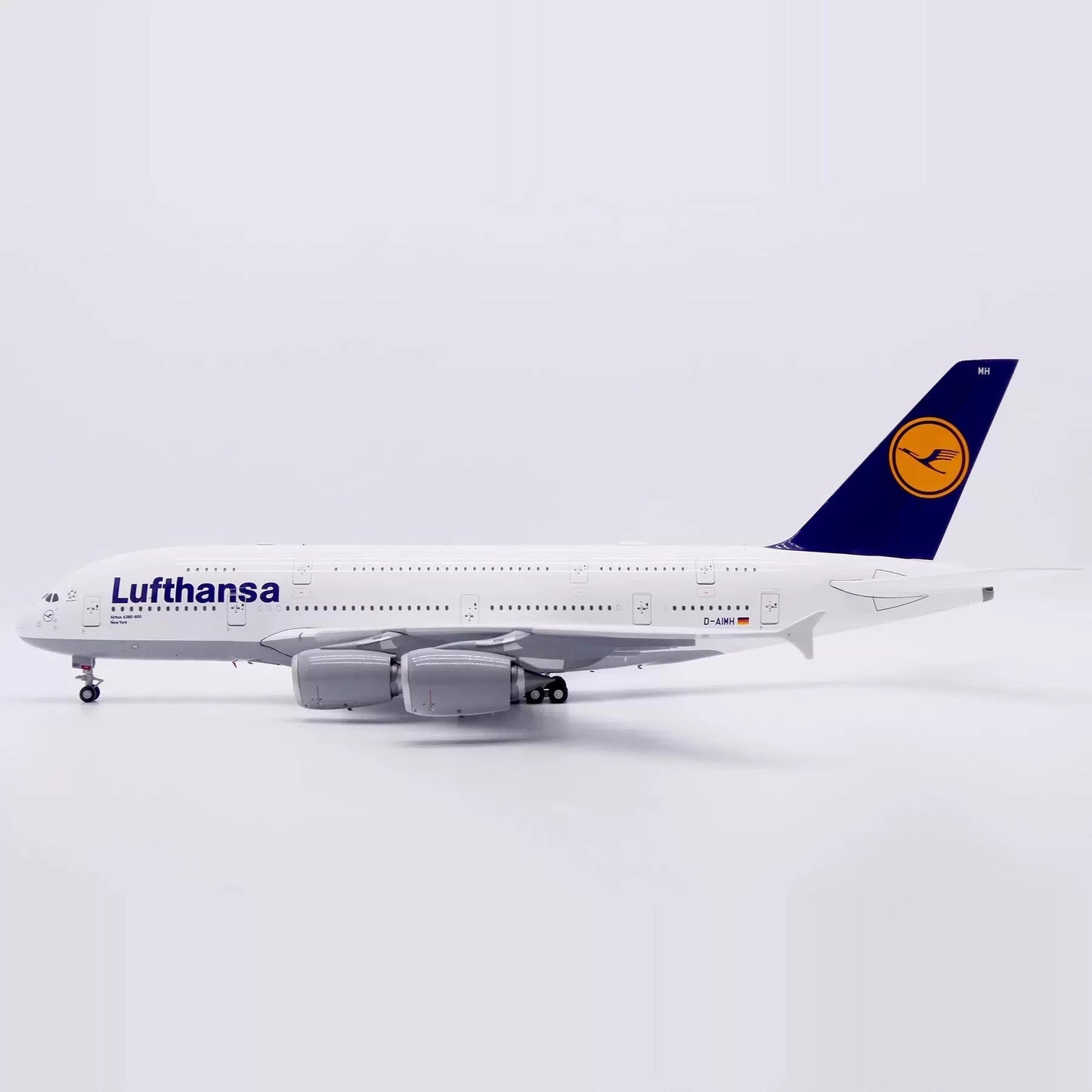 1:200 37CM JC Wings Lufthansa AIRBUS A380 Passenger Plane Diecast Aircraft Model