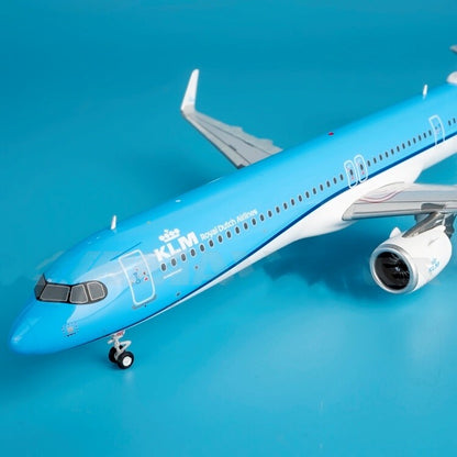 1:200 Geminijets KLM Airbus A321neo Passenger Airplane Diecast Model