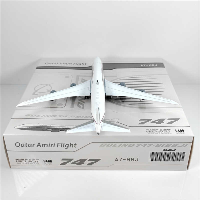1:400 JC Wings Qatar Amiri Flight BOEING B747-8 Passenger Airplane Diecast Model