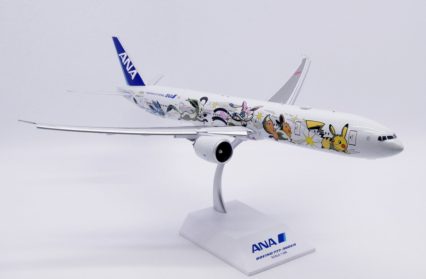 36CM 1:200 JC Wings ANA B777-300ER JA784A Passenger Airplane Diecast Model