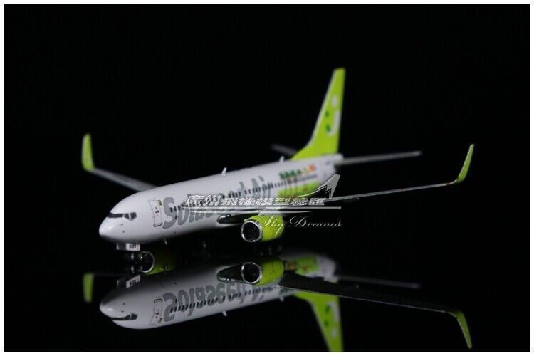 1:400 Phoenix Solaseed Air BOEING 737-800 Passenger Airplane Diecast Plane Model