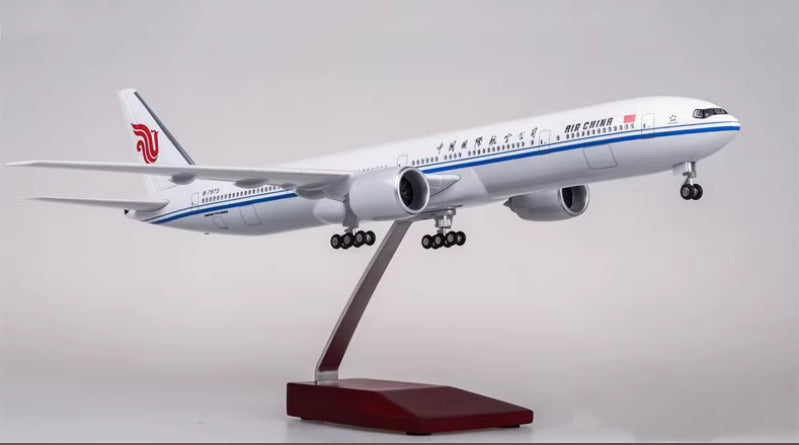 1:157 47CM AIR CHINA BOEING 777-300ER Airplane Landing Gear Resin Aircraft Model