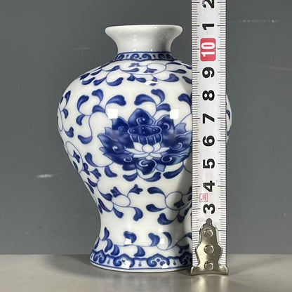 New Exquisite Chinese Porcelain Blue and White Porcelain Flower Pattern Vase