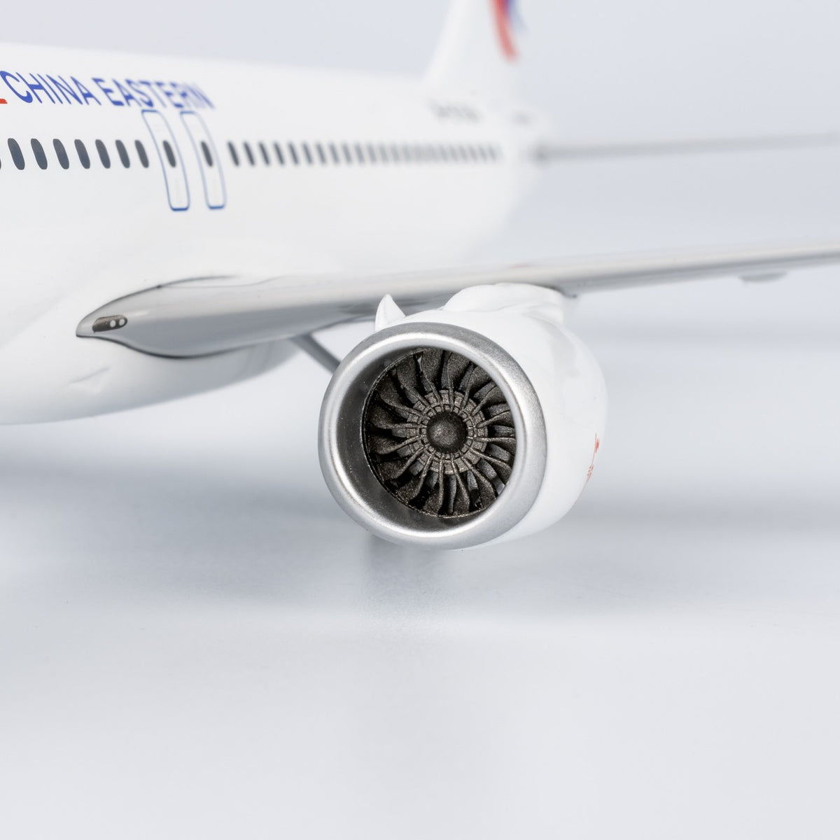 1:200 NGmodels China Eastern Comac C919 Passenger Airplane Diecast Plane Model