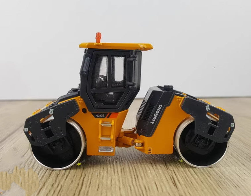 1:50 LIUGONG 6212E Double-drum Road Roller Construction Machine Diecast Model