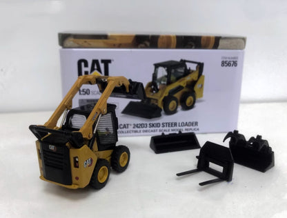 1:50 DM 242D3 Skid Steer Loader Construction Machine Equipment Diecast Model