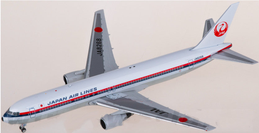 1:400 Phoenix Japan Airlines B767-300ER JA8268 Airplane Diecast Aircraft Model