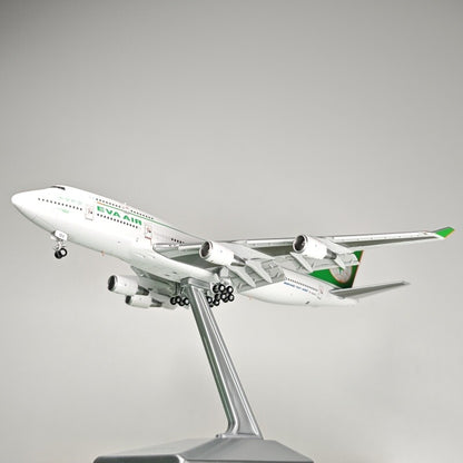 1:400 Geministar EVA AIR BOEING 747-400 Flap Down Airplane Diecast Plane Model