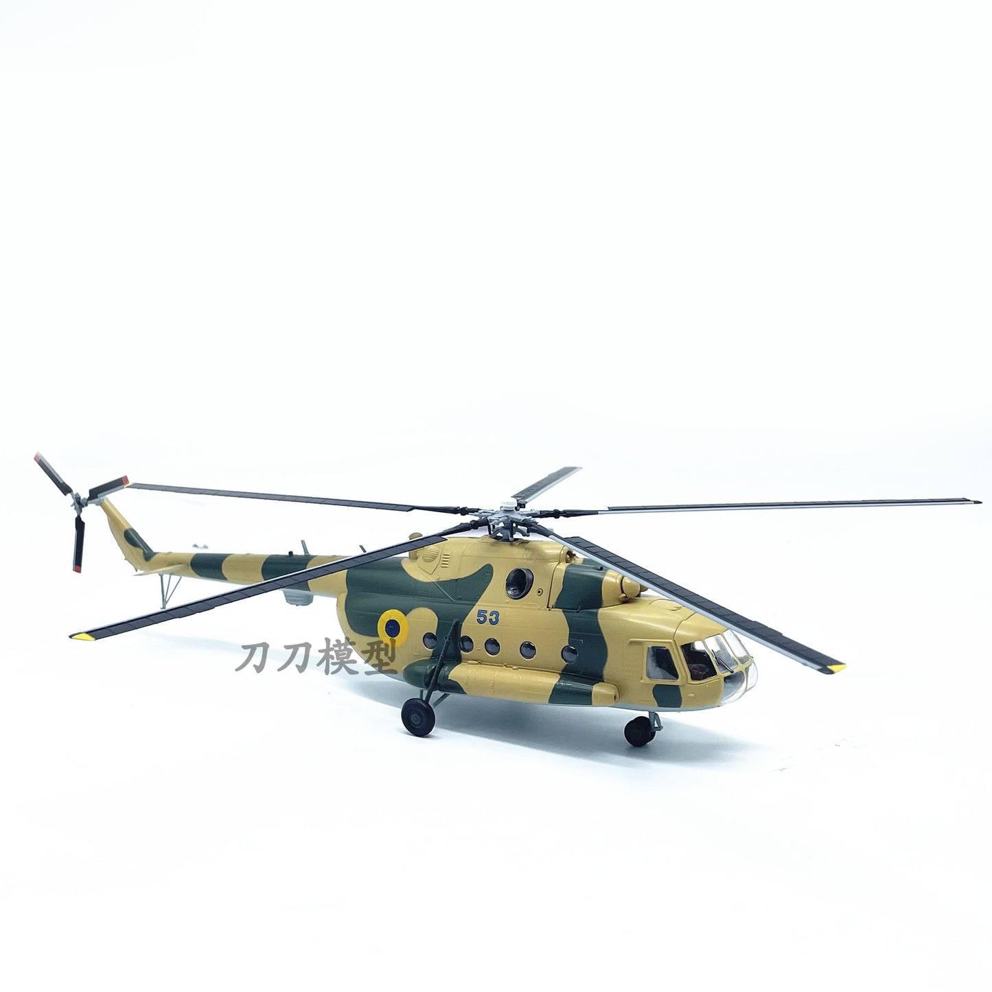 1: 72 Russian MI-8m 8 Transport Helicopter model aircraft