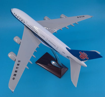 36CM CHINA SOUTHERN AIRBUS A380 Passenger Aircraft Resin Plane Airplane Model