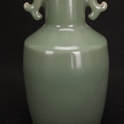 Chinese Song Dynasty Longquan Kiln Plum Green Celadon Double Dragon Vase