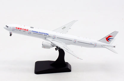 Aviation China Eastern Airlines for Boeing B777-300ER B-2001 AV4085 1:400 model