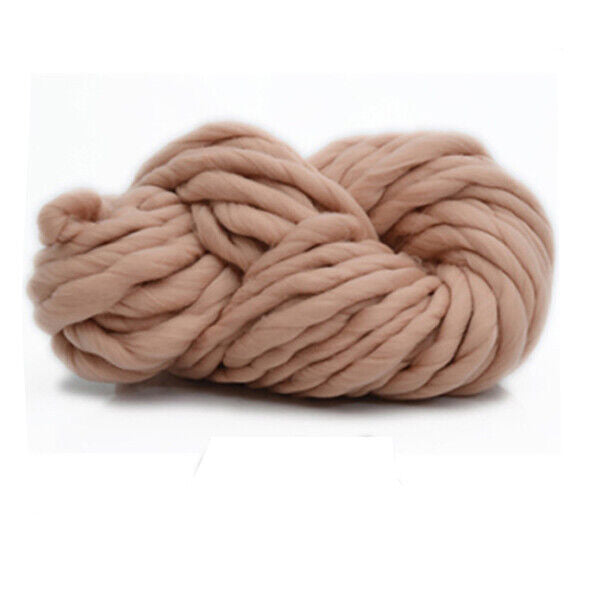 Hot Sale 250g Chunky Wool Yarn Bulky Arm Knitting Wool Roving Crocheting Yarn