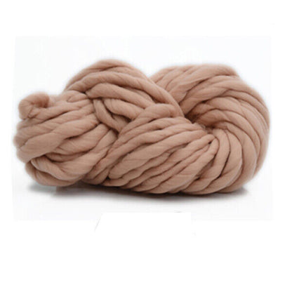 Hot Sale 250g Chunky Wool Yarn Bulky Arm Knitting Wool Roving Crocheting Yarn