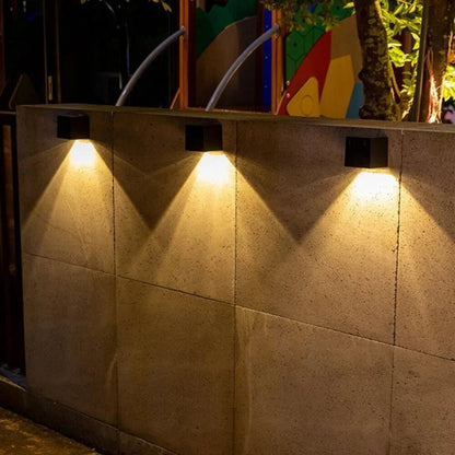 Solar Wall Lamp – Modern LED Outdoor Lighting