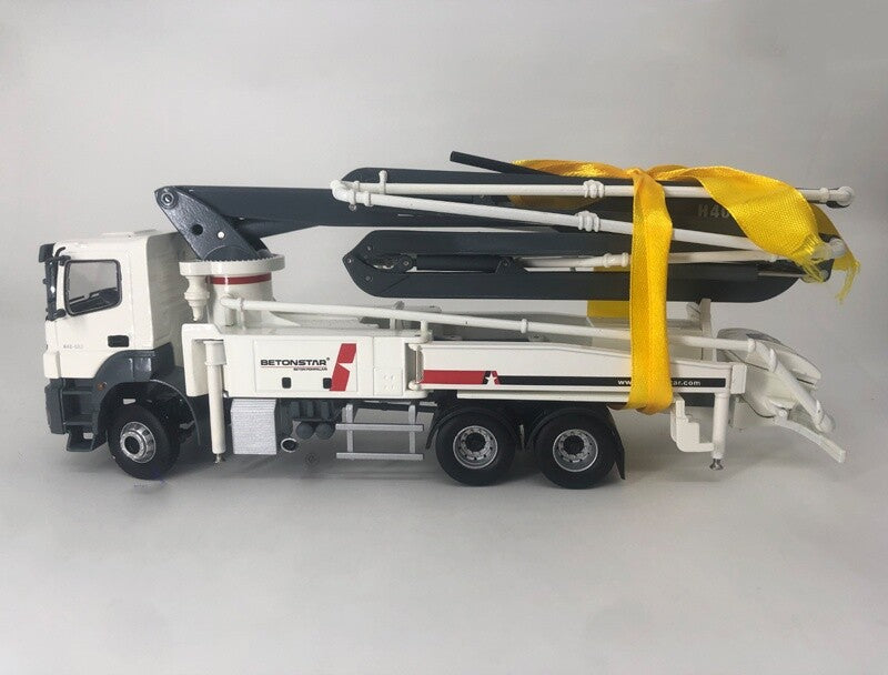 1:50 BETONSTAR H40-5RZ CONCRETE PUMP Construct Equipment Machine Diecast Model