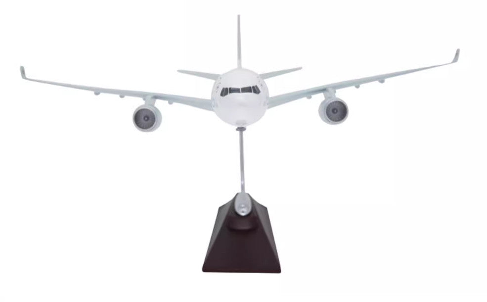 43CM CHINA EASTERN AIRBUS A330 B-6543 Passenger Airplane Resin Aircrarft Model