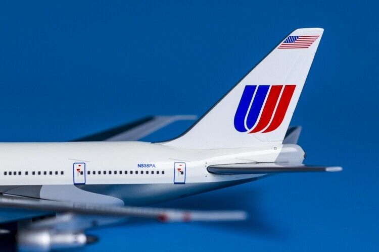 1:400 JC Wings UNITED BOEING 747SP Passenger Airplane Diecast Aircraft Model