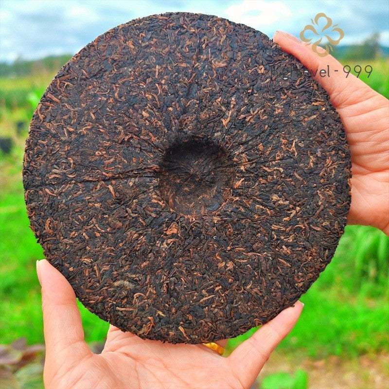 357g Ripe Puer Tea Cake Ban Zhang Court Pure Material Yunnan Ancient Tree Mellow