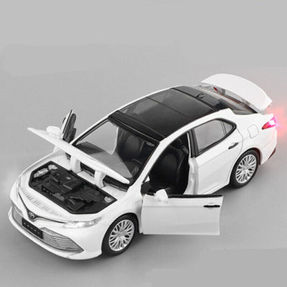 1:32 Toyota Camry Diecast Model Cars Alloy Metal Vehicle Toy Sounds & Light gift