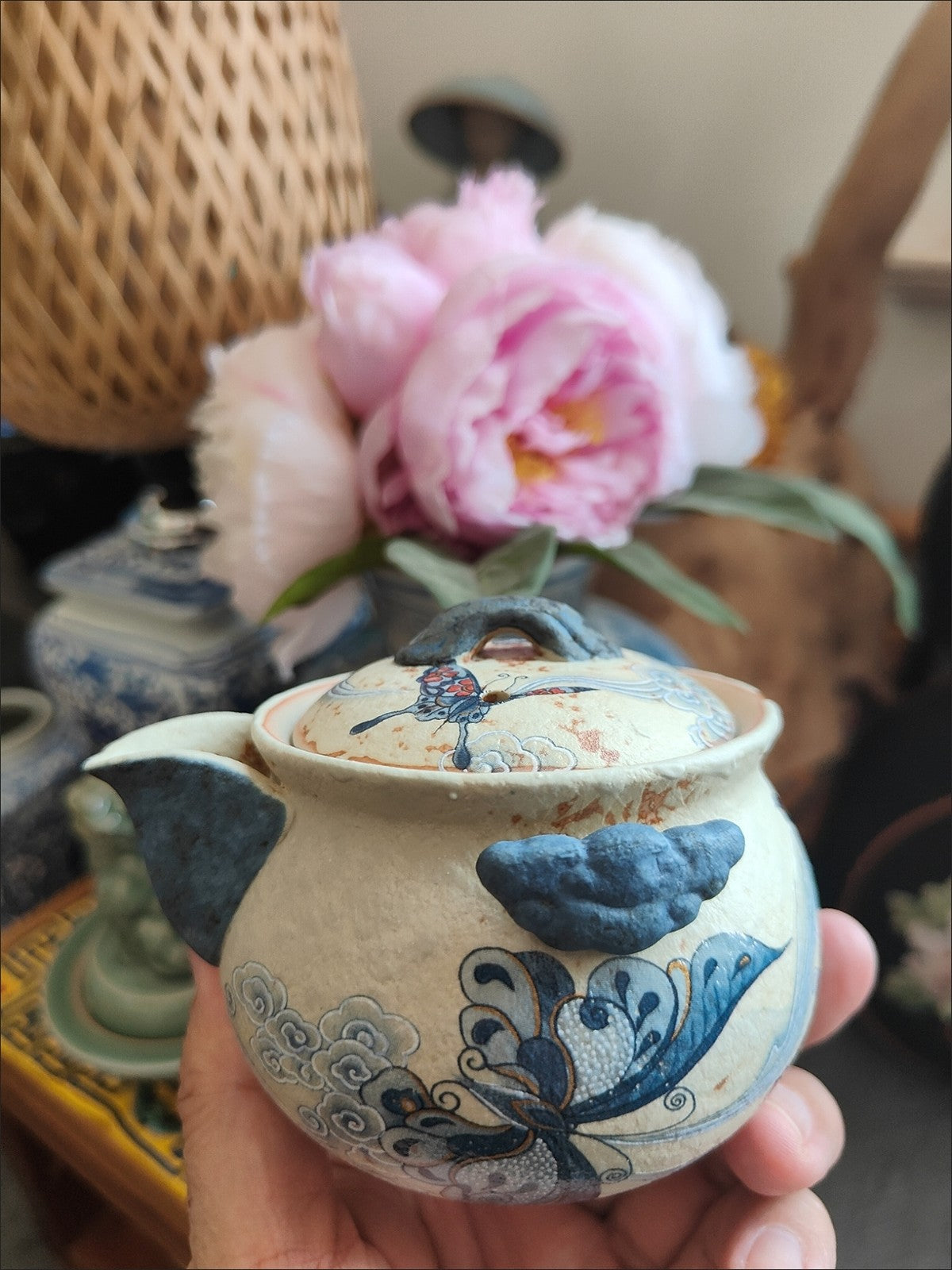 Flint Caramel Cloud Butterfly Ceramic Grip Teapot Kung Fu Tea Set
