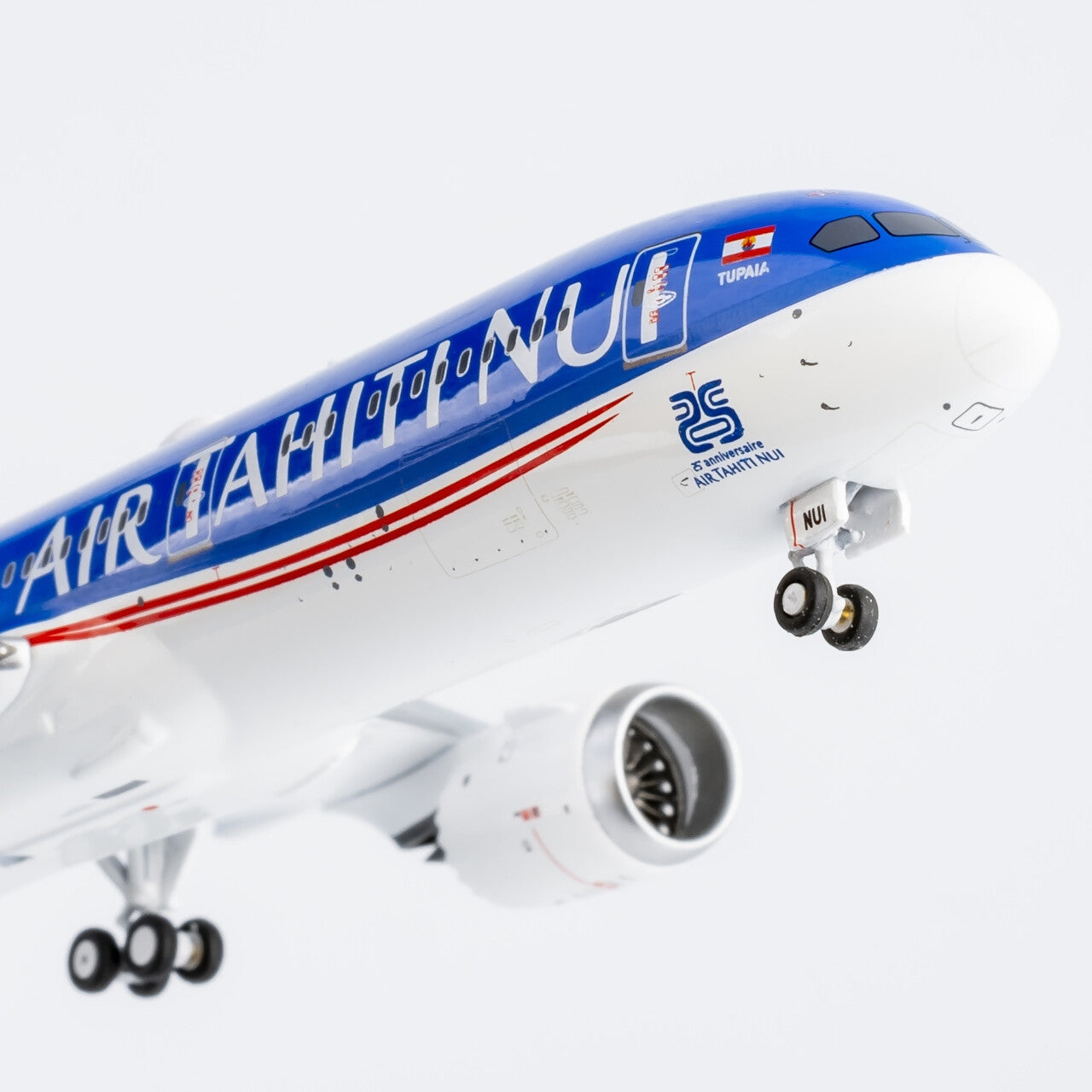 1:400 NGmodels Air Tahiti Nui B787-9 Dreamliner Passenger Airplane Diecast Model