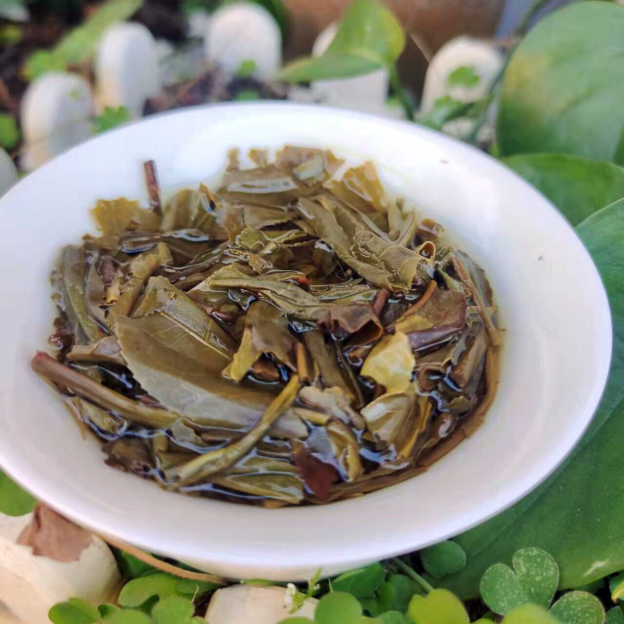 Pu'er Raw Tea Cake Pu'er Tea Brown Mountain Ancient Tree Tightly Pressed 357g