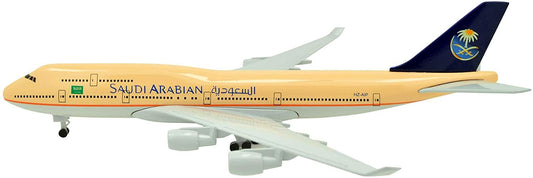 1:400 B747-400 Saudi Arabian Airlines with Landing Gear Metal Airplane Model