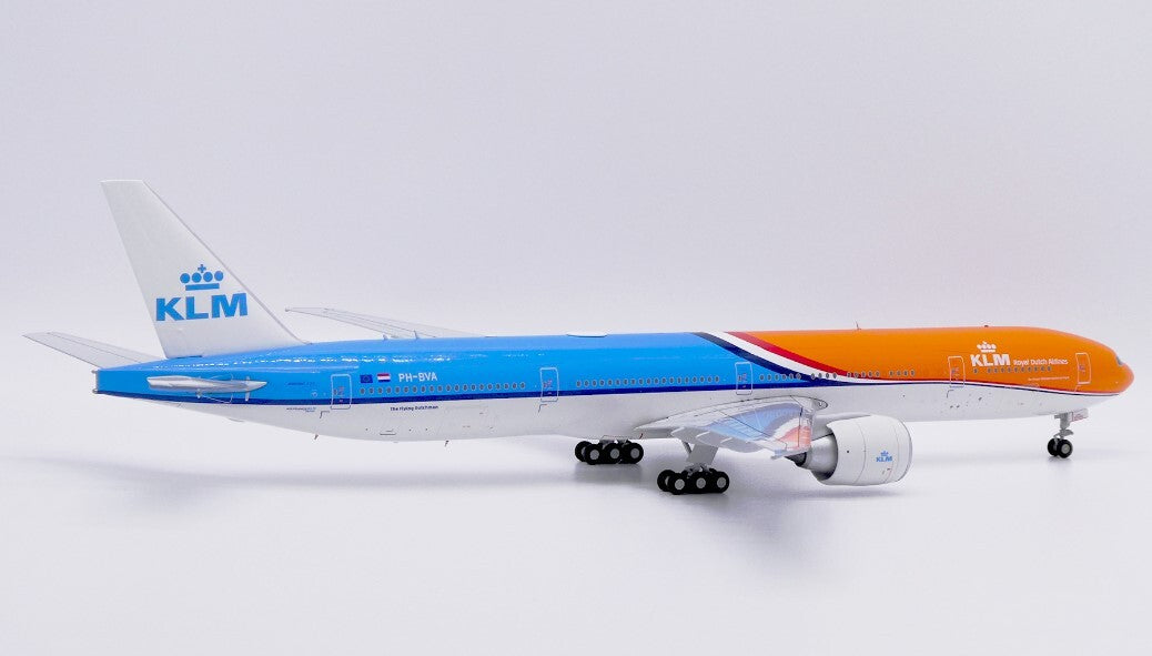 1:200 37CM JC Wings KLM BOEING 777-300ER Airplane Diecast Aircraft Plane Model