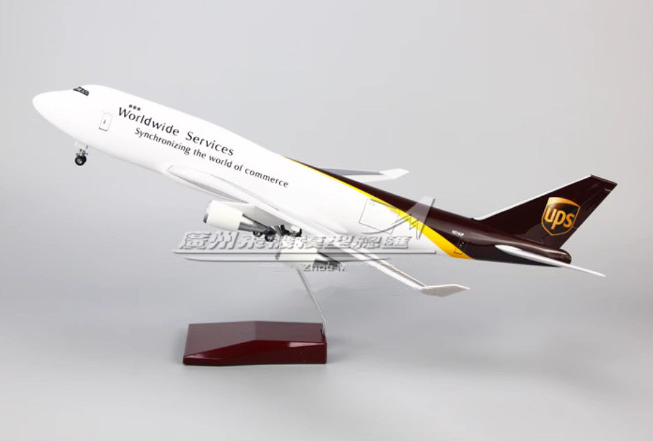 1:150 47CM UPS BOEING 747-400 Aeroplane Landing Gear Resin Aircraft Plane Model