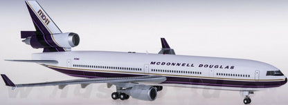 1:200 31CM Hogan McDonnell Douglas MD-11 Passenger Airplane ABS Plastic Model