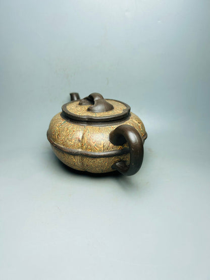 Chinese Yixing Zisha Clay Handmade Exquisite Teapot （筋纹线圆 底款：金顶商标）