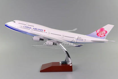47CM 1:150 CHINA AIRLINES BOEING 747-400 B-18208 Passenger Airplane Resin Model