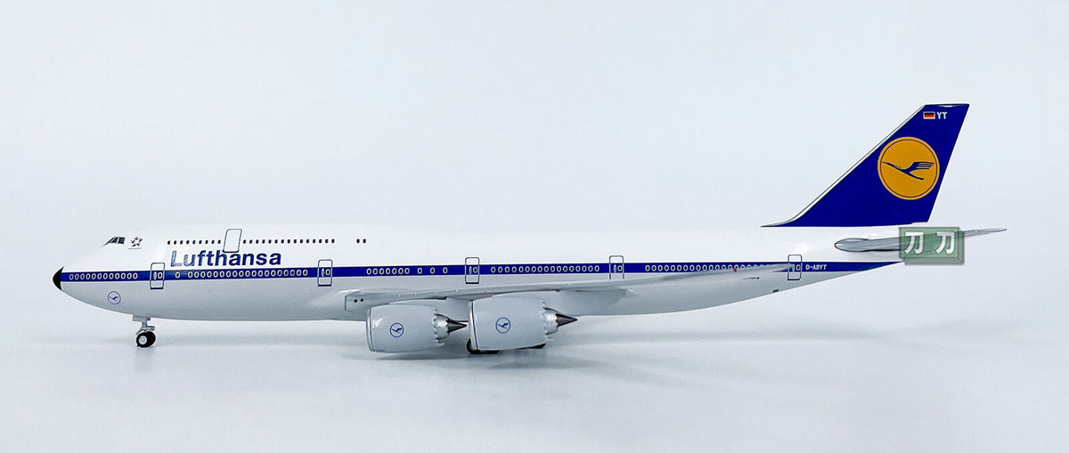 1:400 NG Lite Lufthansa B747-8 D-ABYT Passenger Airplane Diecast Model