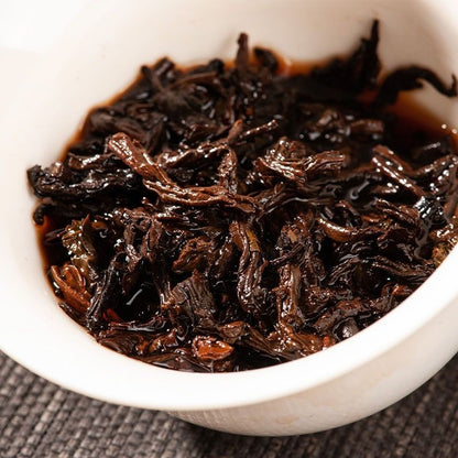 357g Yunnan Menghai Ripe Old Pu'er Tea Cake 2020 Jingmai Ancient Tree Qizi Cake