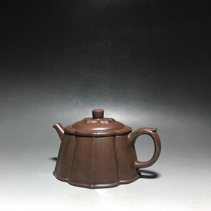 Chinese Yixing Zisha Clay Handmade Exquisite Teapot（凌花 底款：顾景舟）