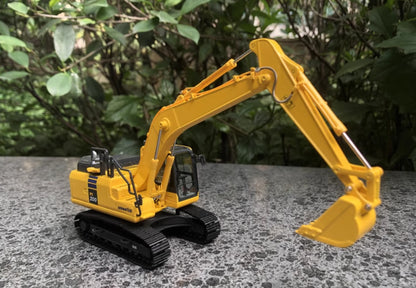 1:50 KOMATSU PC200-11 Excavator Construction Machine Equipment Diecast Model