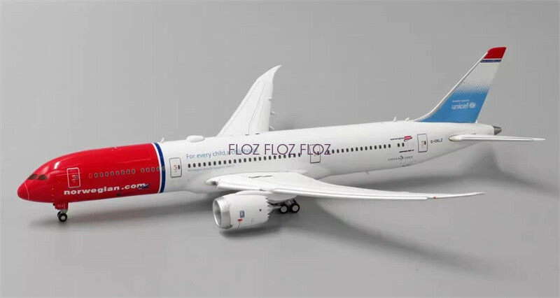 JC Wings Norwegian Air Shuttle for Boeing 787-9 G-CKLZ Flaps down 1:400 model