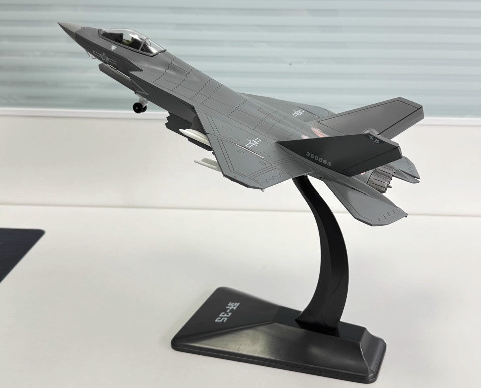 1:48 36CM CHINA J-35 Fighter Airplane Diecast Military Aircraft Plane Model