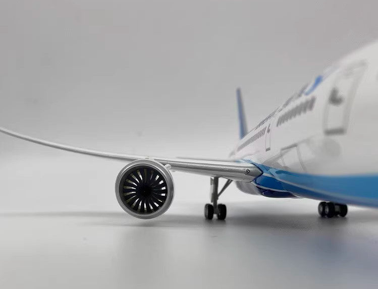 29CM 1:200 Hogan Xiamenair Boeing 787-8 Airplane ABS Plastic Aircraft Model