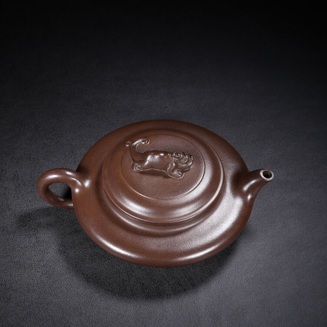 Chinese Yixing Zisha Clay Handmade Exquisite Teapot （水扁 底款：周桂珍）