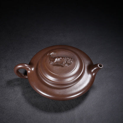 Chinese Yixing Zisha Clay Handmade Exquisite Teapot （水扁 底款：周桂珍）