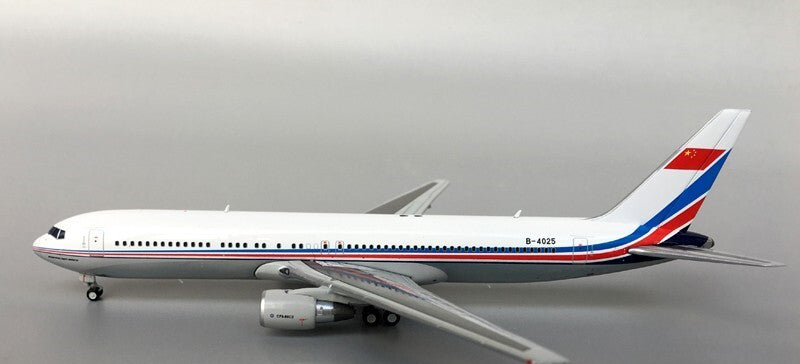 JC Wings China for BOEING 767-300ER President's Plane B-4025 1/400 diecast model