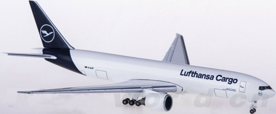 1:500 Herpa Lufthansa Cargo Boeing 777 Freighter Airplane Diecast Aircraft Model