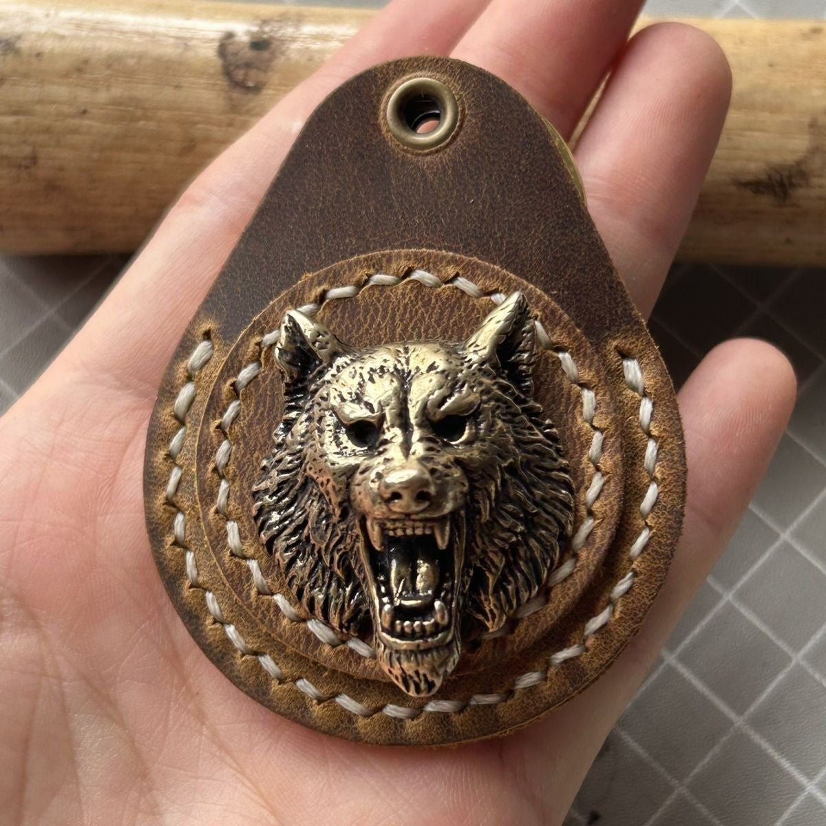 Genuine Leather Brass Wolf Head Key Fob Access Card Holder ≤3.2cm