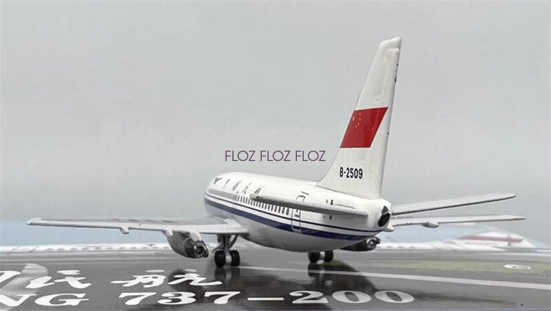 Yu ModeL CAAC for Boeing B737-200 B-2509 1:400 Aircraft Pre-built Model
