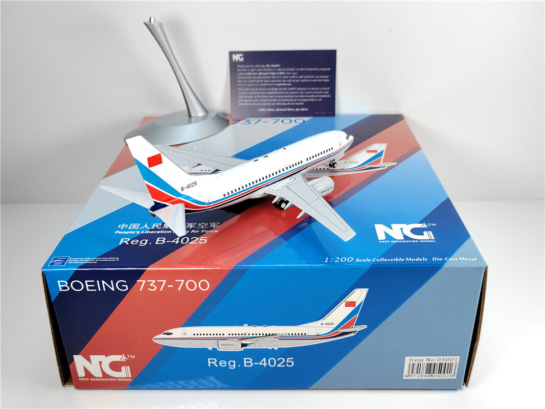 1:200 NG Model People's Liberation Army Air Force B737-700 Plane Diecast Model