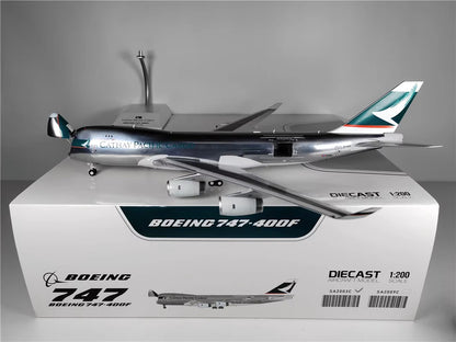 1:200 35CM JC Wings CATHAY PACIFIC BOEING 747-400F Aircraft Diecast Plane Model