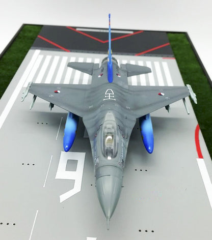 USA F-16A J-004 NTAF TIGER MEET 1/72 aircraft finished plane Easy model