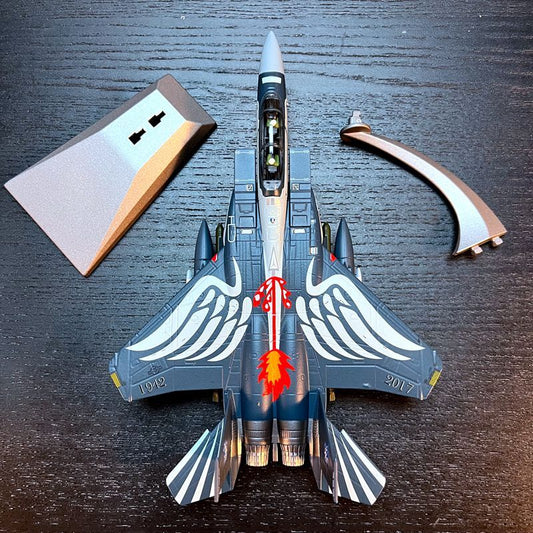 1: 144 American F15E attack hawk fighter bomber metal model with weapons